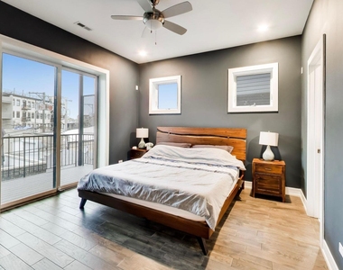 3740 N Clifton Avenue - Photo Thumbnail 11