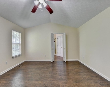 3380 Mcclure Woods Drive - Photo Thumbnail 28