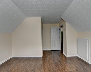 3380 Mcclure Woods Drive - Photo Thumbnail 35