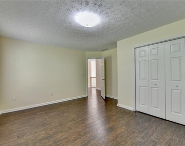 3380 Mcclure Woods Drive - Photo Thumbnail 26