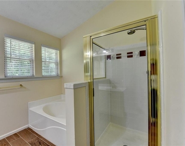 3380 Mcclure Woods Drive - Photo Thumbnail 32