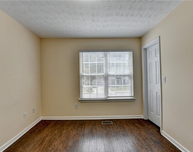 3380 Mcclure Woods Drive - Photo Thumbnail 39