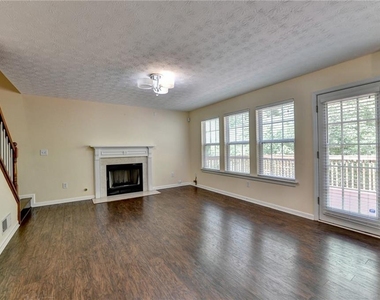 3380 Mcclure Woods Drive - Photo Thumbnail 17