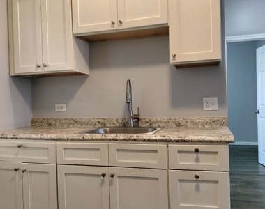 6601 S Green Street - Photo Thumbnail 8