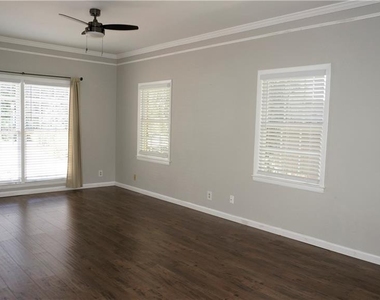 3763 Ashford Dunwoody Road Ne - Photo Thumbnail 3