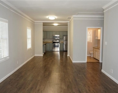 3763 Ashford Dunwoody Road Ne - Photo Thumbnail 2