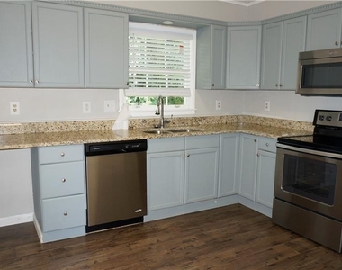 3763 Ashford Dunwoody Road Ne - Photo Thumbnail 8