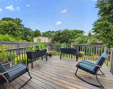 2982 Northbrook Drive - Photo Thumbnail 18