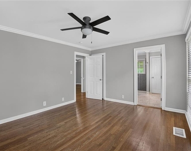 2982 Northbrook Drive - Photo Thumbnail 21