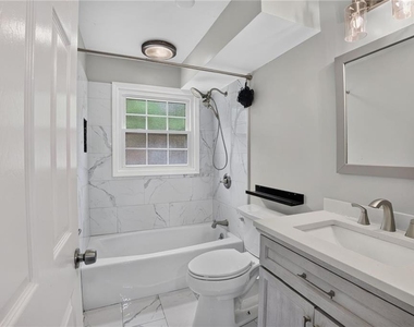 2982 Northbrook Drive - Photo Thumbnail 34