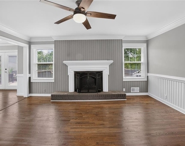 2982 Northbrook Drive - Photo Thumbnail 16