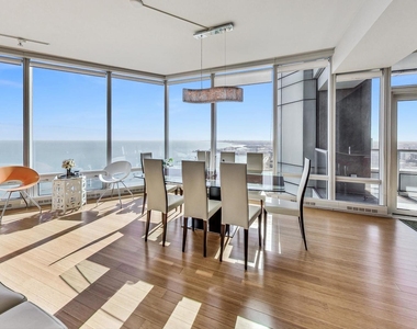 340 E Randolph Street - Photo Thumbnail 7