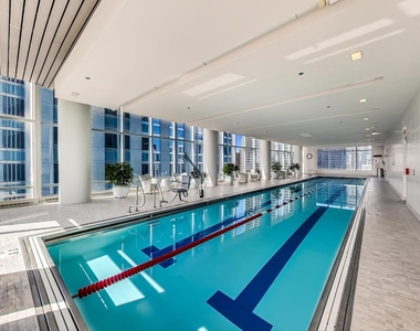 340 E Randolph Street - Photo Thumbnail 34