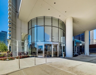 340 E Randolph Street - Photo Thumbnail 1