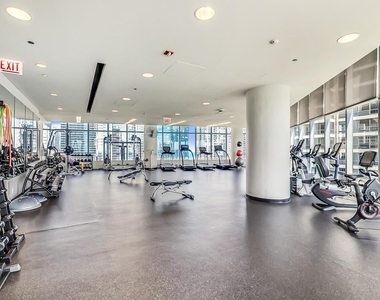 340 E Randolph Street - Photo Thumbnail 42