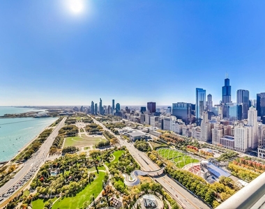 340 E Randolph Street - Photo Thumbnail 15