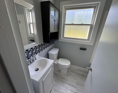 28 W Willow Street - Photo Thumbnail 15