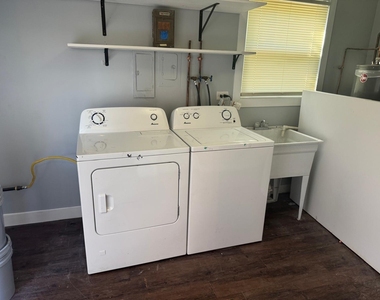 28 W Willow Street - Photo Thumbnail 11