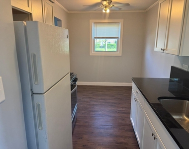 28 W Willow Street - Photo Thumbnail 13