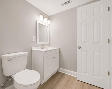 1658 Temple Avenue - Photo Thumbnail 13