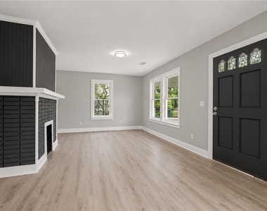 1658 Temple Avenue - Photo Thumbnail 4
