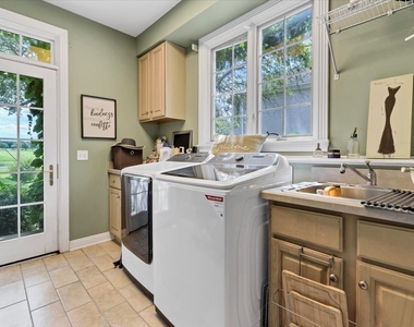 4206 Royal Fox Drive - Photo Thumbnail 9
