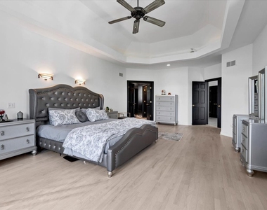 4206 Royal Fox Drive - Photo Thumbnail 17