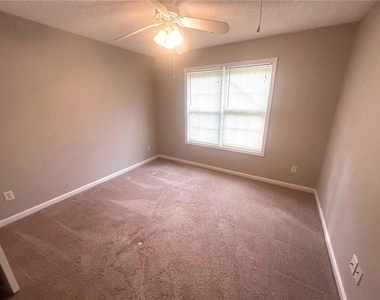 2743 Sam Calvin Drive - Photo Thumbnail 16