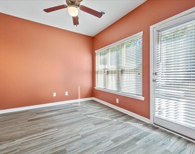 472 Tufton Trail Se - Photo Thumbnail 10