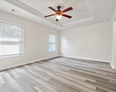 472 Tufton Trail Se - Photo Thumbnail 16