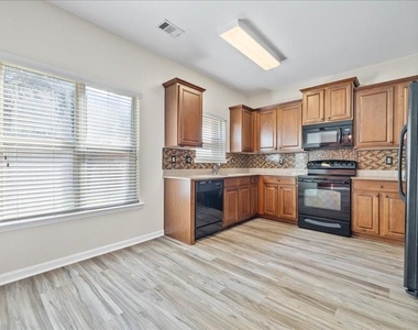 472 Tufton Trail Se - Photo Thumbnail 7