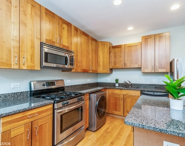 1615 Monroe Street - Photo Thumbnail 5
