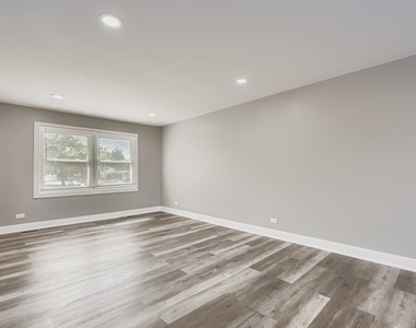5611 Allemong Drive - Photo Thumbnail 5
