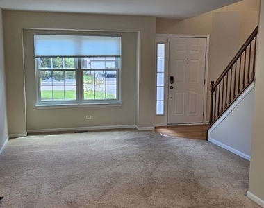 450 Rosewood Crossing - Photo Thumbnail 10