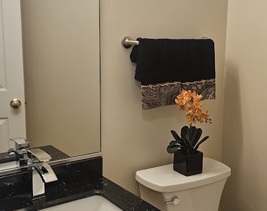 450 Rosewood Crossing - Photo Thumbnail 12