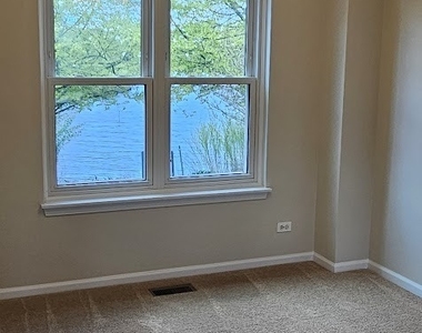 450 Rosewood Crossing - Photo Thumbnail 11