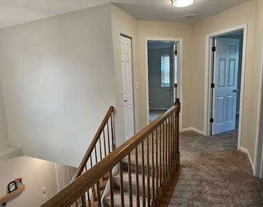 450 Rosewood Crossing - Photo Thumbnail 14