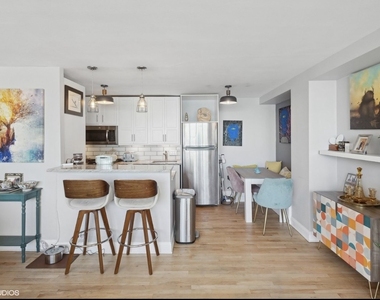 3950 N Lake Shore Drive - Photo Thumbnail 6