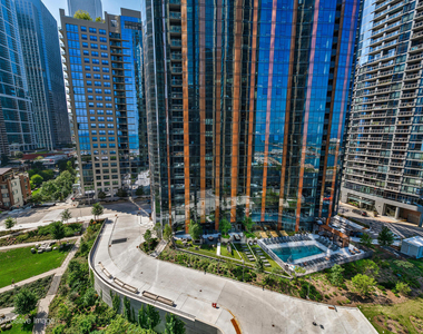 211 N Harbor Drive - Photo Thumbnail 17