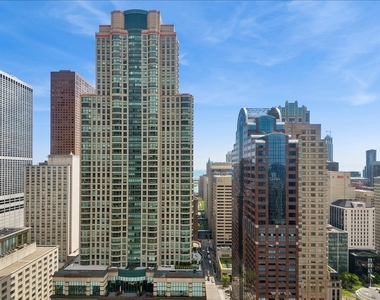 30 E Huron Street - Photo Thumbnail 13