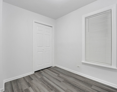 2152 W 21st Street - Photo Thumbnail 13