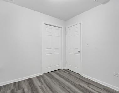 2152 W 21st Street - Photo Thumbnail 11
