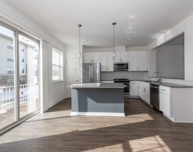 21599 W Field Court - Photo Thumbnail 3