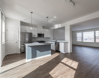 21599 W Field Court - Photo Thumbnail 4