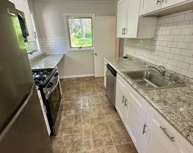 45 Golfview Road - Photo Thumbnail 2
