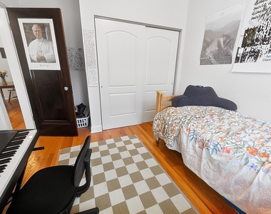 6638 N Glenwood Avenue - Photo Thumbnail 6