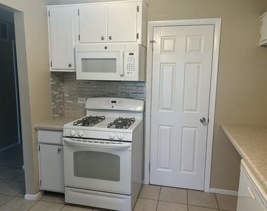 76 Margate Court - Photo Thumbnail 5