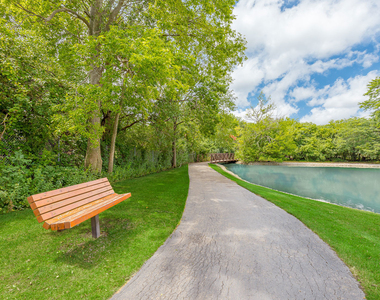 1114 Johnson Drive - Photo Thumbnail 7