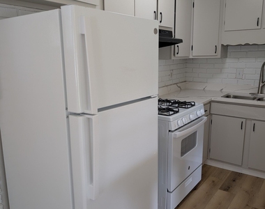 311 Stewart Drive - Photo Thumbnail 5
