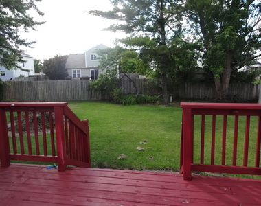 1340 Burke Lane - Photo Thumbnail 10